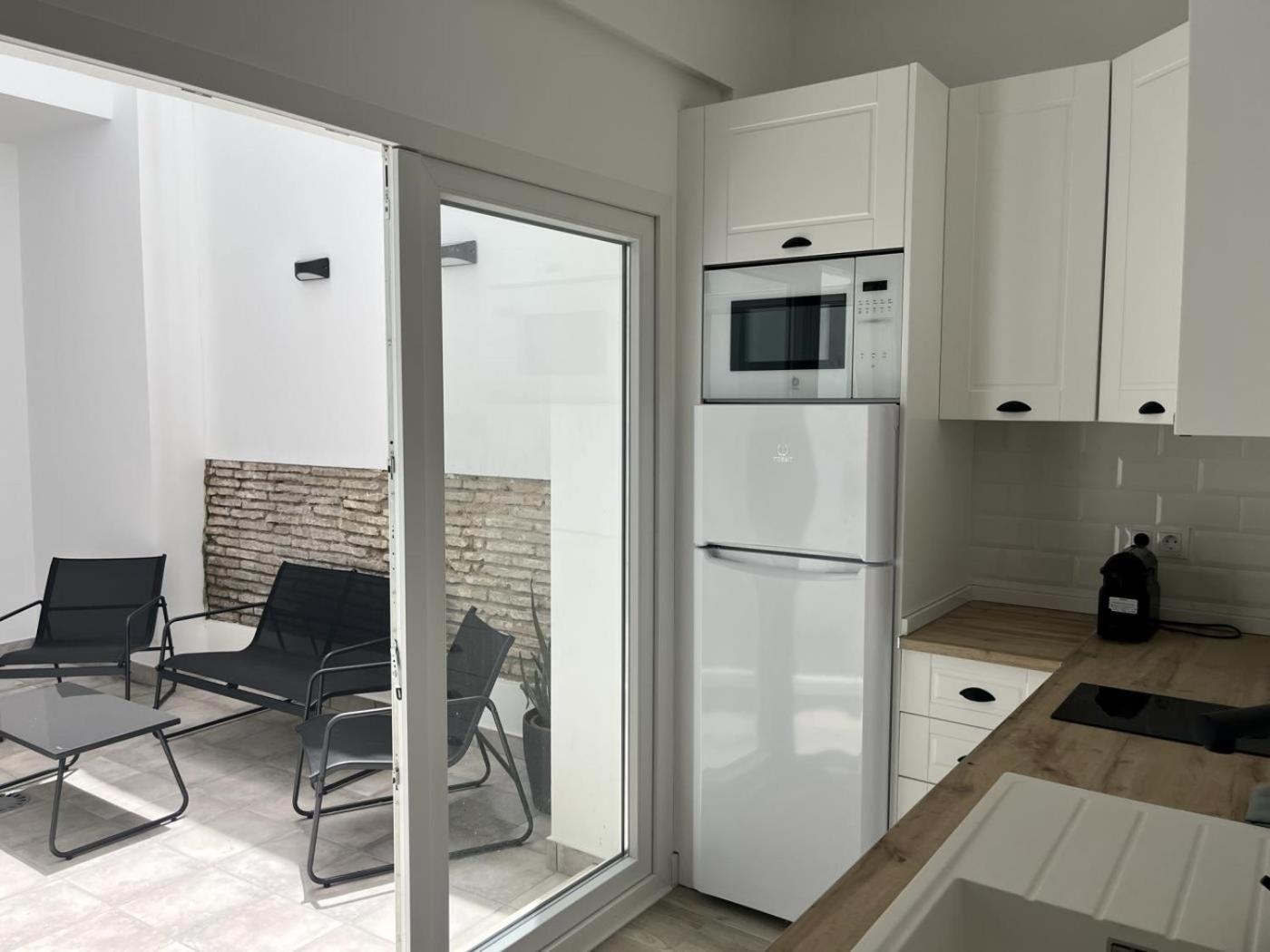 Cd-P Loft, New Charming Loft With Private Patio, Center, Quite Neighborhood Appartement Málaga Buitenkant foto